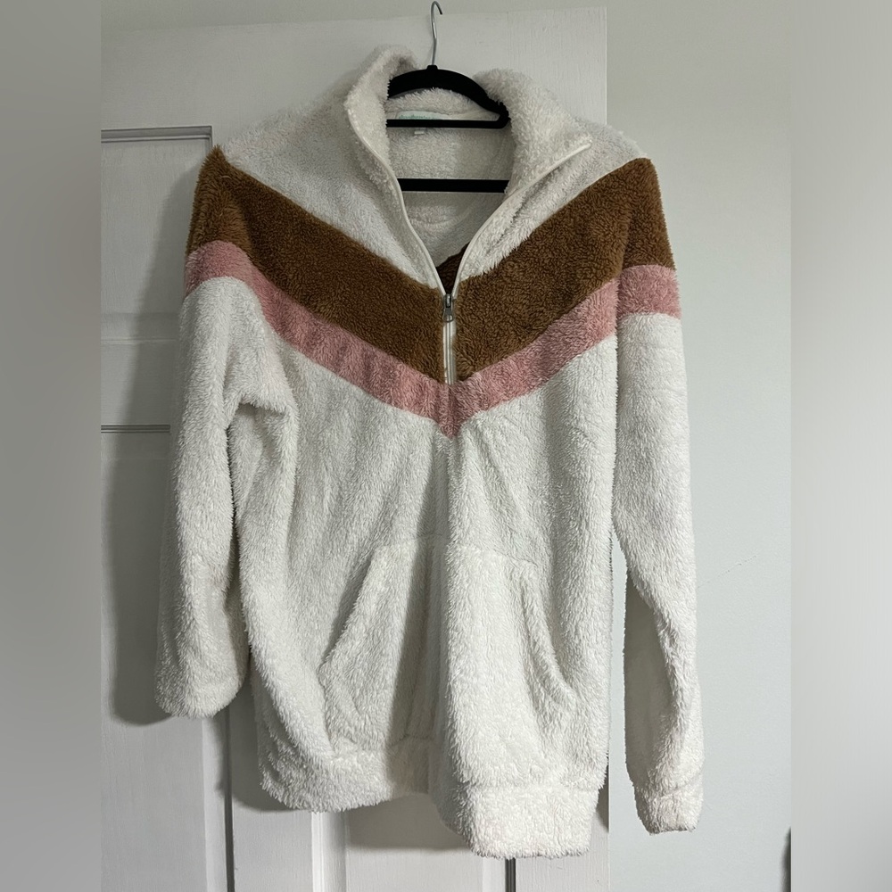 Fuzzy three quarter zip